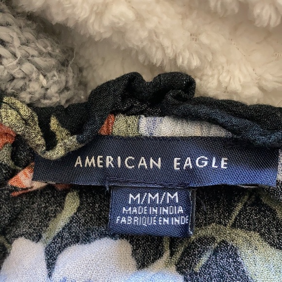 American Eagle Floral Top - Picture 3 of 4